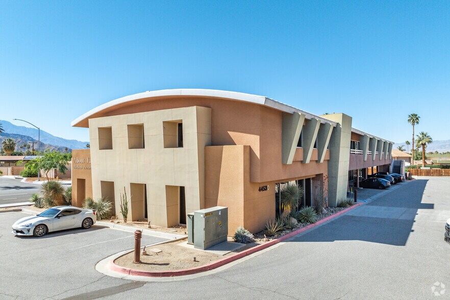 More Photos Of 44530 San Pablo Ave, Palm Desert Medical For Lease