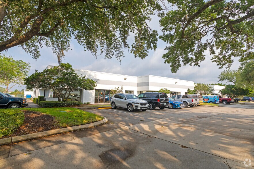 More Photos Of 4893 W Waters Ave, Tampa Unknown For Lease