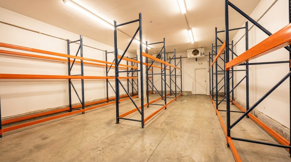 More Photos Of 3190 W 15th Ave, Hialeah Manufacturing For Lease