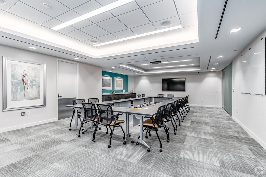 More Photos Of 8280 Willow Oaks Corporate Dr, Fairfax Coworking Space