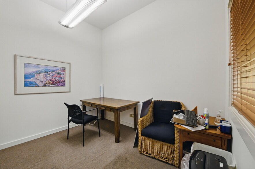 More Photos Of 1717-1719 Powell St, San Francisco Office For Lease