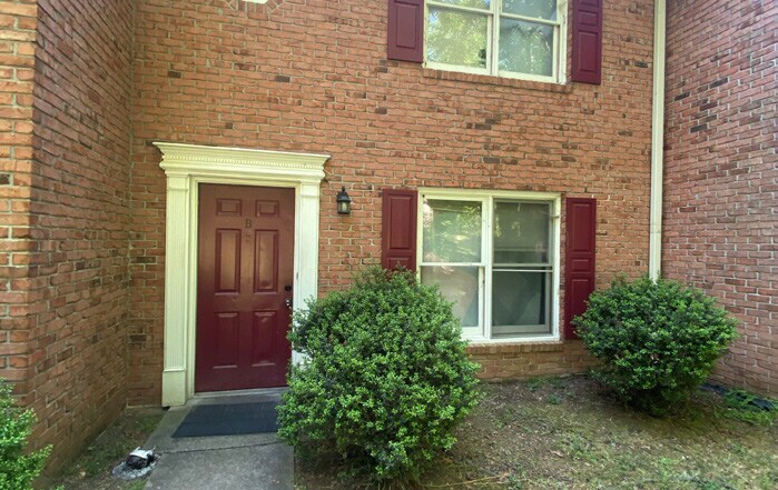 More Photos Of 4024-4078 Hidden Hollow Dr, Gainesville Apartments For Sale