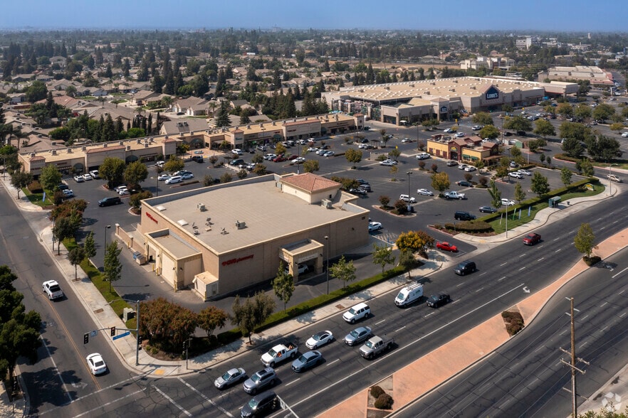 More Photos Of 1365 E Prosperity Ave, Tulare Unknown For Lease