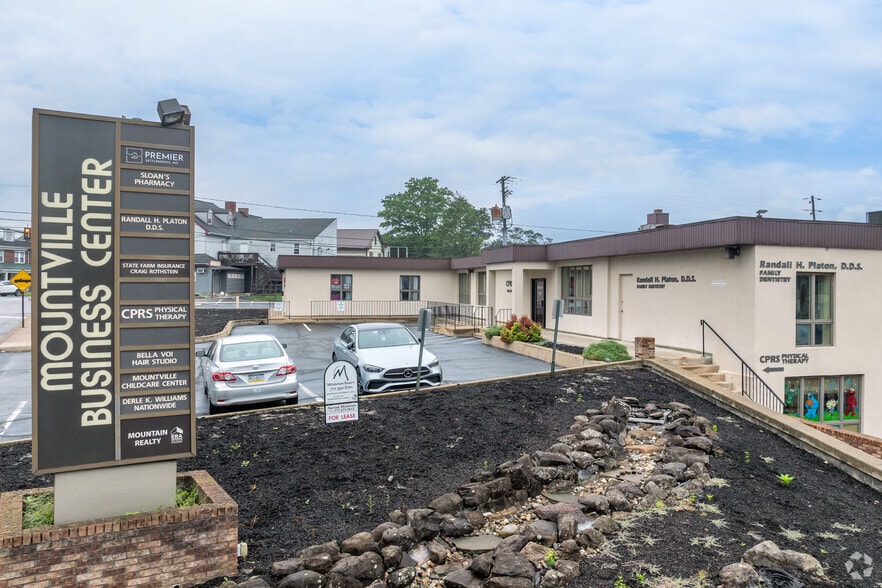 More Photos Of 2 College Ave, Mountville Office For Lease