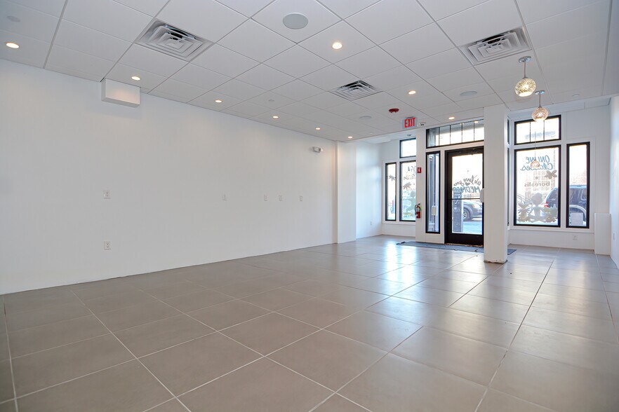 More Photos Of 24-28 High St, Medford Apartments For Lease