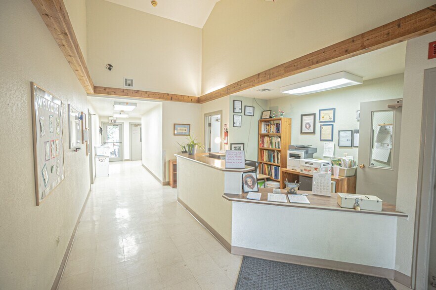 More Photos Of 461 Tyler Ave, Louisville Schools For Lease