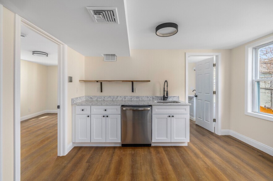 More Photos Of 41 E Transit St, Providence Apartments For Sale