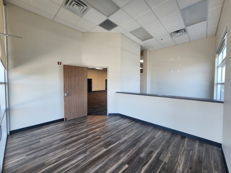 More Photos Of 5525 S Decatur Blvd, Las Vegas Unknown For Lease