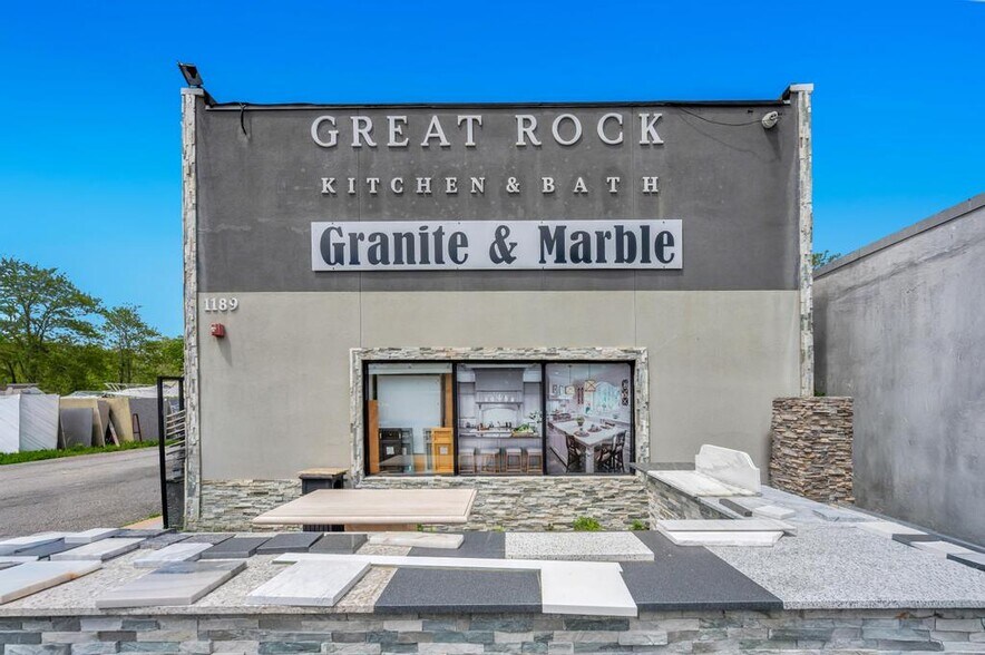 More Photos Of 1189 Montauk Hwy, Mastic Warehouse For Sale