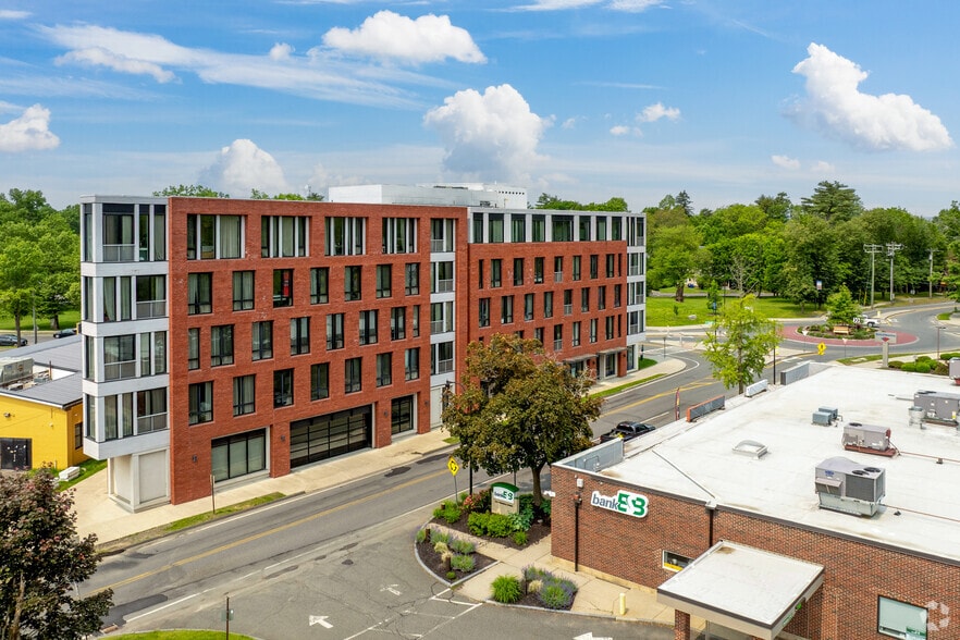 More Photos Of 57 E Pleasant St, Amherst Apartments For Lease