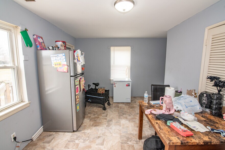 More Photos Of 80 E Bel Air Ave, Aberdeen Apartments For Sale