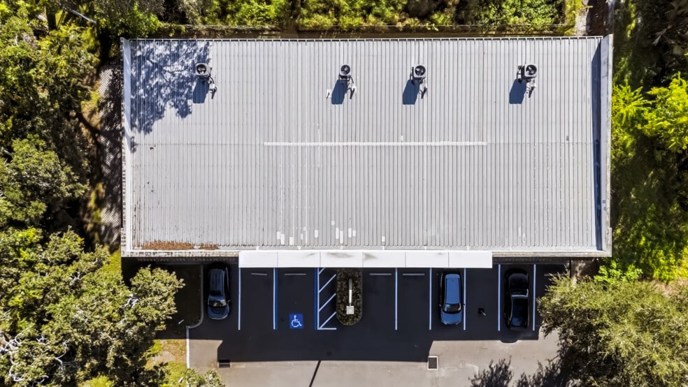 More Photos Of 13775-13777 N Nebraska Ave, Tampa Office For Sale