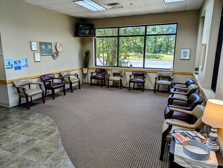 More Photos Of 1003 Schneider Dr, Malvern Healthcare For Sale