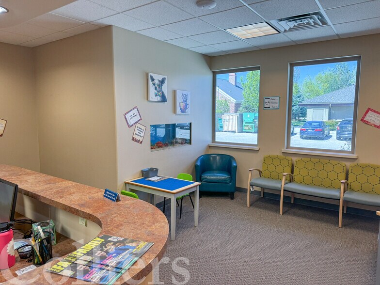 More Photos Of 2273 E Gala St, Meridian Office For Sale