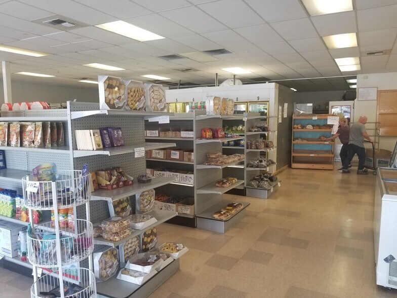 More Photos Of 11082 Coloma Rd, Rancho Cordova Unknown For Lease