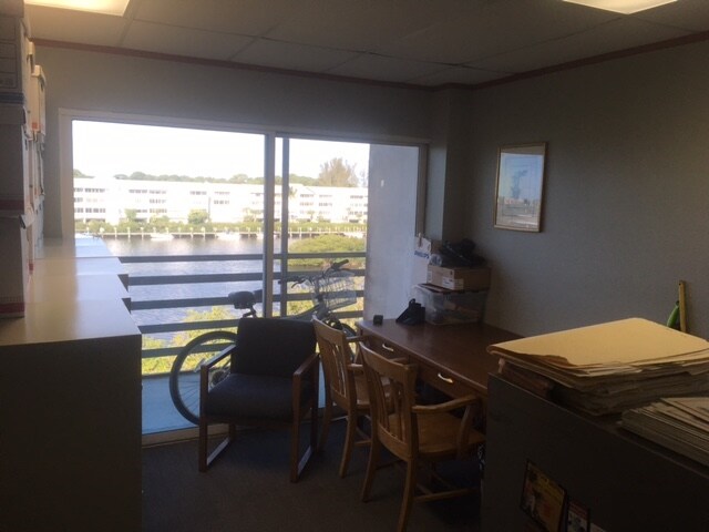 More Photos Of 1460 S McCall Rd, Englewood Medical For Sale