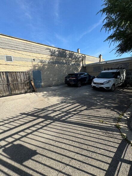 More Photos Of 2856-2854 W 63rd St, Chicago Storefront For Lease