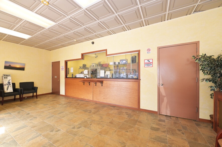 More Photos Of 24-26 W Merrick Rd, Freeport Storefront For Sale
