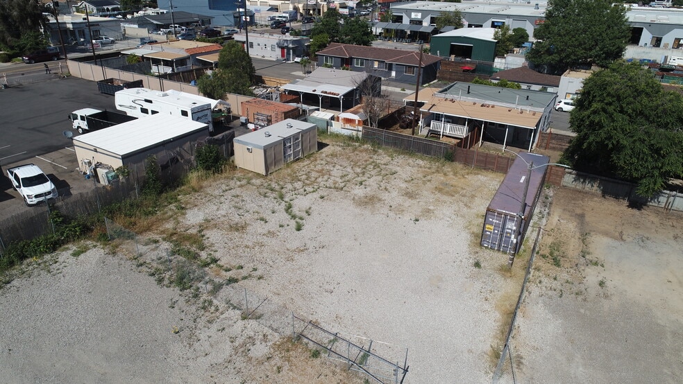 More Photos Of 1233 Oro St, El Cajon Contractor Storage Yard For Lease