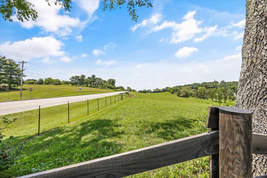 More Photos Of 400 N Watt Rd, Knoxville Land For Sale
