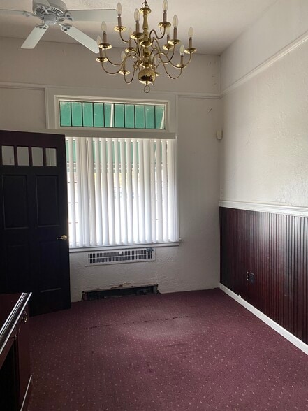 More Photos Of 415 Chartiers Ave, Carnegie Office For Sale