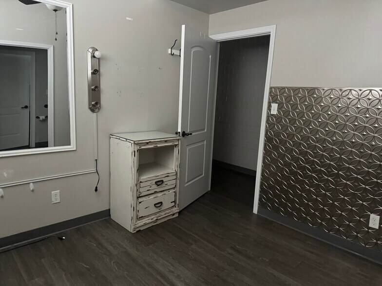More Photos Of 503 Georgia Ave, North Augusta Storefront Retail Office For Lease