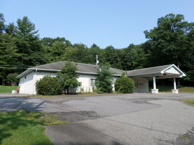 More Photos Of 1240 State Route 307, Lake Winola Office For Sale