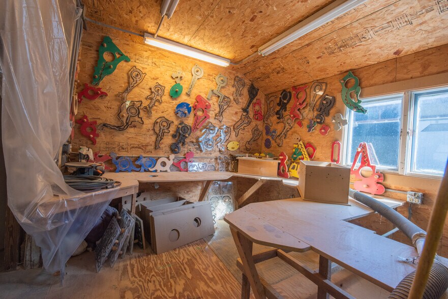 More Photos Of 105 Hand ave, Elizabethtown Industrial For Sale