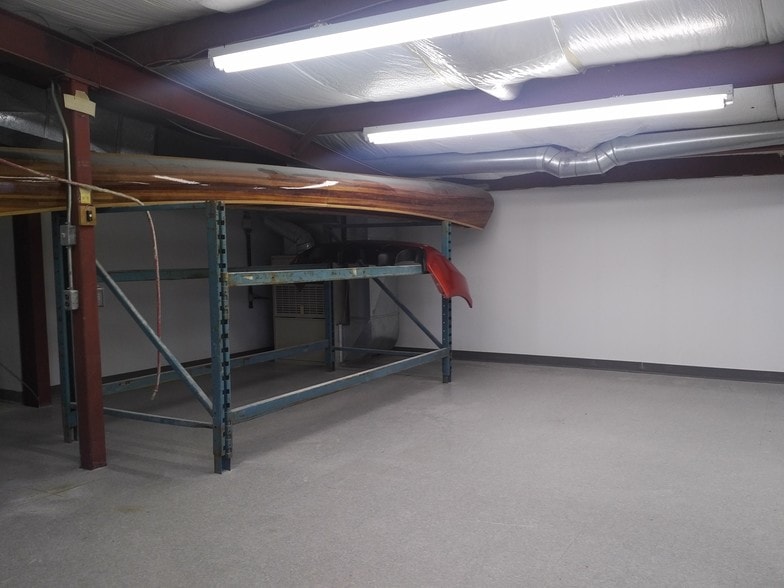 More Photos Of 15 Howard Pl, Kitchener Warehouse For Sale