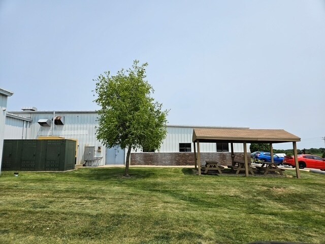 More Photos Of 2224 W College Ave, Normal Manufacturing For Lease
