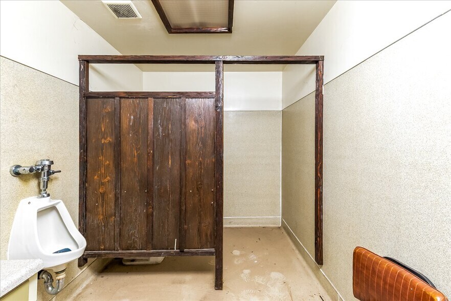 More Photos Of 2080 Smith Flat Rd, Placerville General Retail For Sale