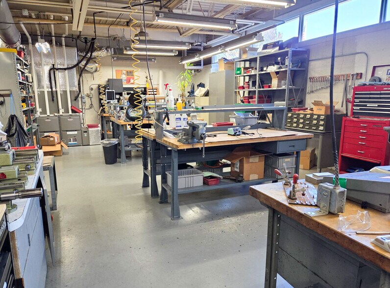 More Photos Of 66 Granby St, Bloomfield Manufacturing For Lease