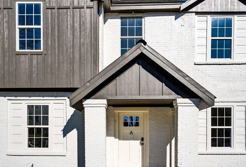 More Photos Of 439 W 9th St, Dallas Apartments For Sale