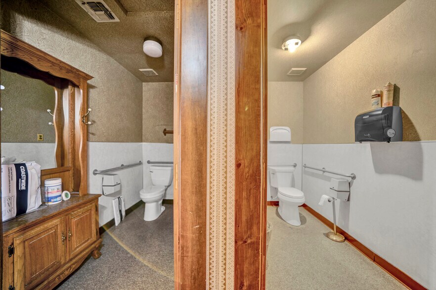 More Photos Of 333 E Channel St, Stockton Loft Creative Space For Sale