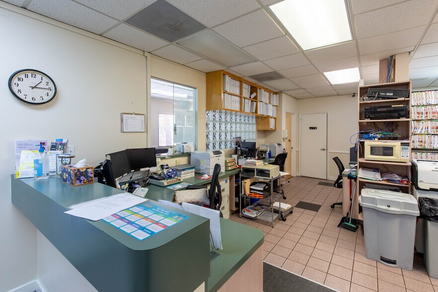 More Photos Of 2419 S Seacrest Blvd, Boynton Beach Medical For Sale