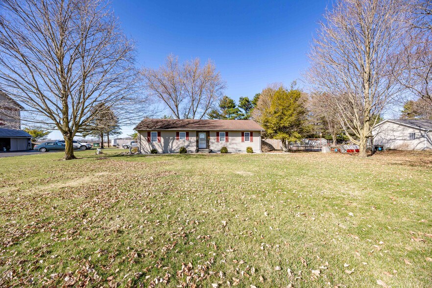 More Photos Of 8724 US Highway 68 N, West Liberty General Retail For Sale