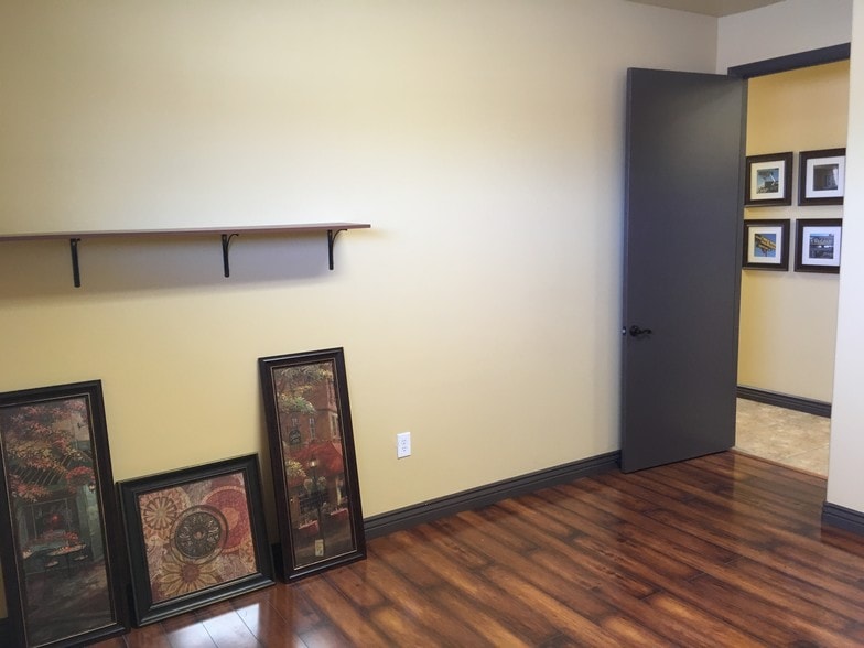 More Photos Of 920 E Main St, Mesa Office For Lease