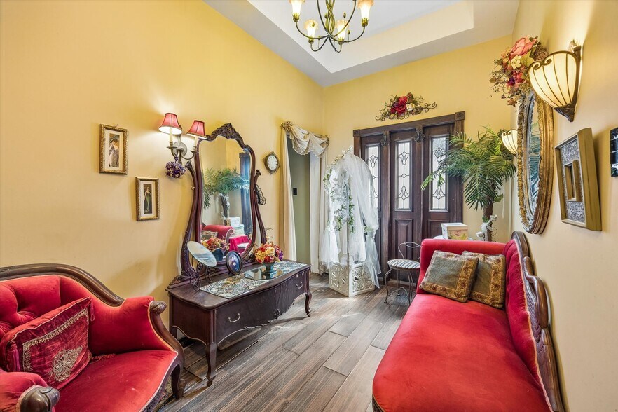More Photos Of 715 Broadway St, Galveston Specialty For Sale