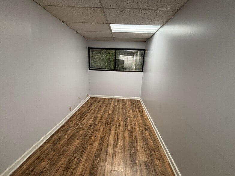 More Photos Of 1798 Montreal Cir, Tucker Office For Sale
