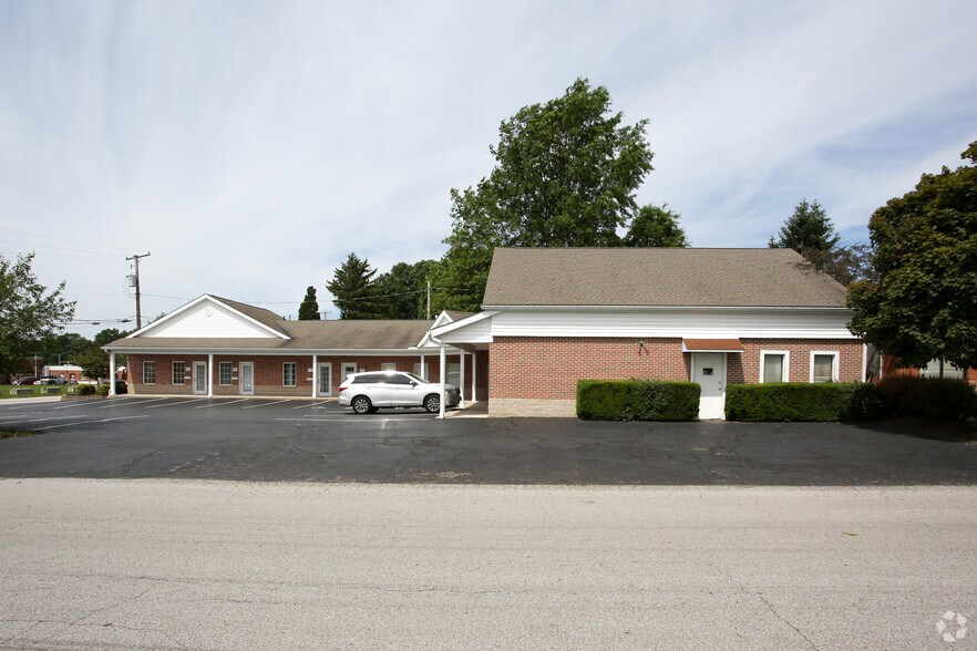 More Photos Of 98-102 Western Ave, Akron Office For Lease