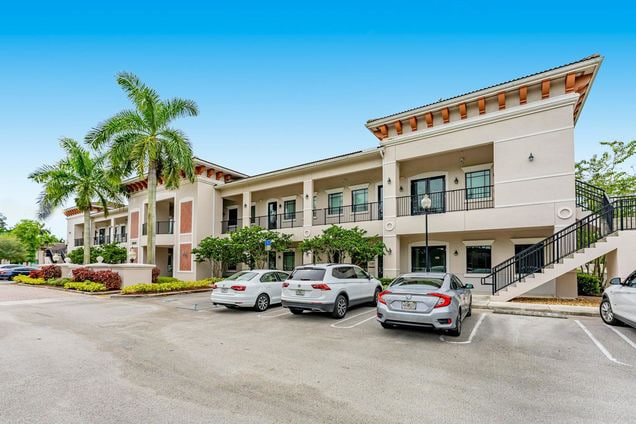 More Photos Of 10620 Griffin Rd, Cooper City Medical For Sale