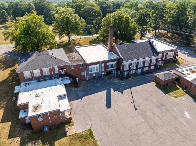 More Photos Of 1017 N Sanga Rd, Cordova Specialty For Sale