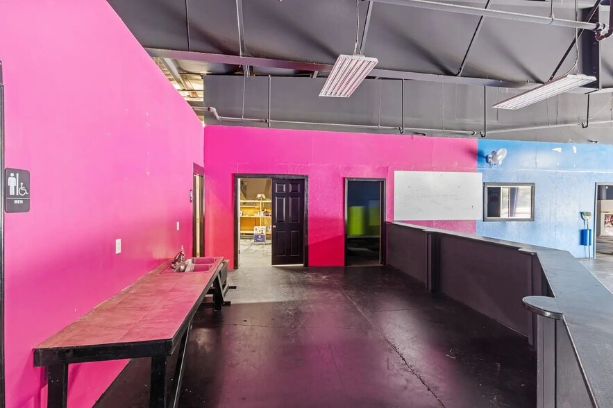 More Photos Of , Louisville General Retail For Sale