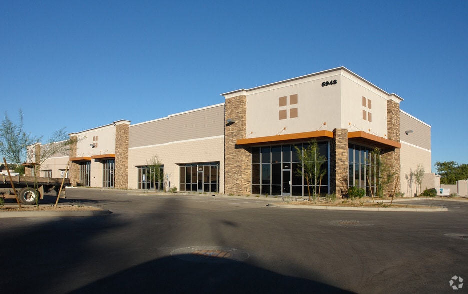Primary Photo Of 6948 W Chandler Blvd, Chandler Service For Sale