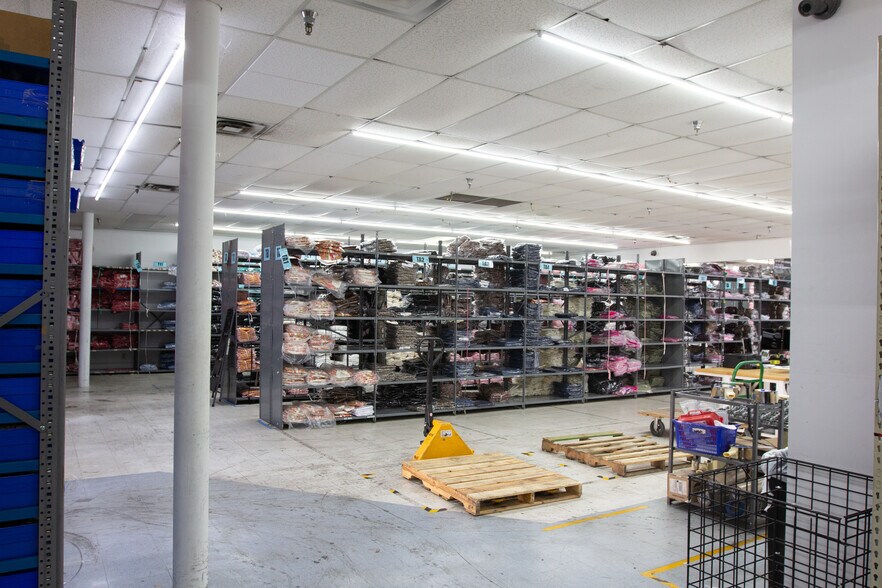 More Photos Of 1330 Capital Pky, Carrollton Warehouse For Sale
