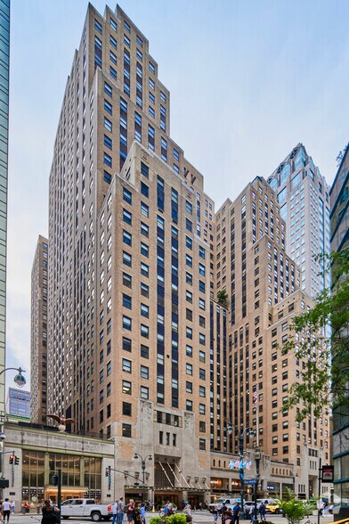 Primary Photo Of 420 Lexington Ave, New York Office For Lease