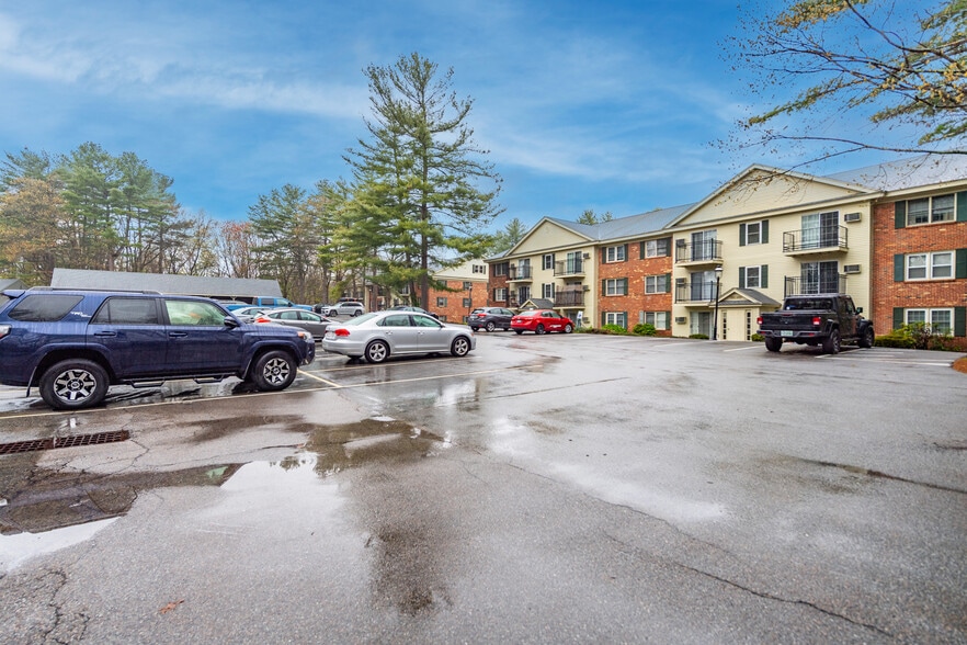 More Photos Of 1 Oak Hill Ln, Nashua Apartments For Sale