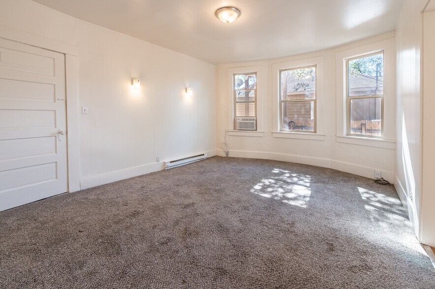 More Photos Of 629 Sinclair St, Reno Apartments For Sale