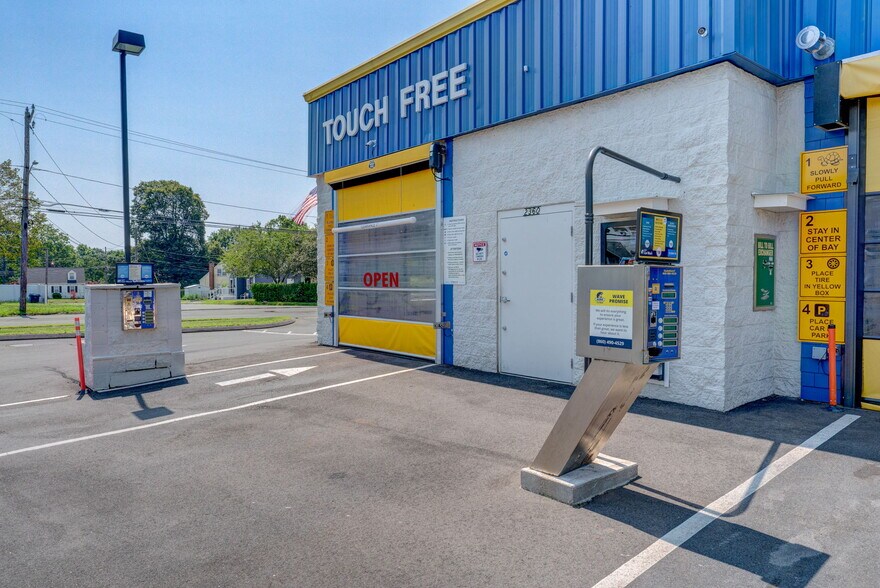 More Photos Of 2360 Corbin Ave, New Britain Carwash For Sale