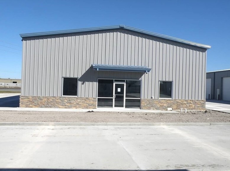 Primary Photo Of 8233 Leopard St, Corpus Christi Warehouse For Sale
